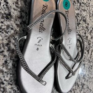 Toscanella Sandals - Silver NEW Never Worn - Size 8